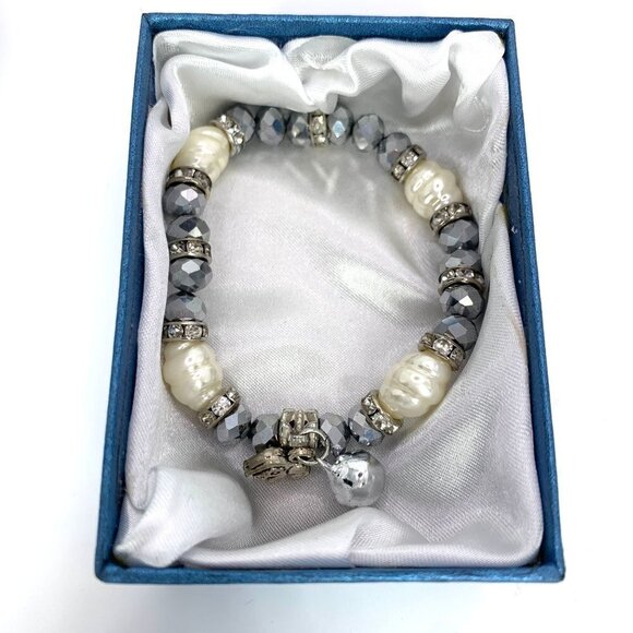 Beaded Elephant Stretch Charm Bracelet Silver Faux Pearl NIB - Picture 1 of 7
